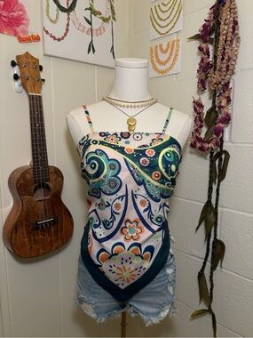 Sleeveless Paisley Bandana Camisole Top - Multicolor